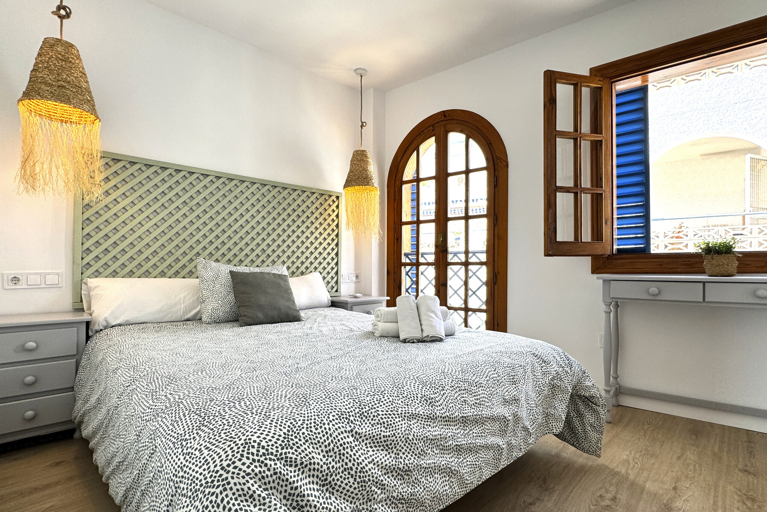 APARTAMENTOS TURÍSTICOS VELA BLANCA